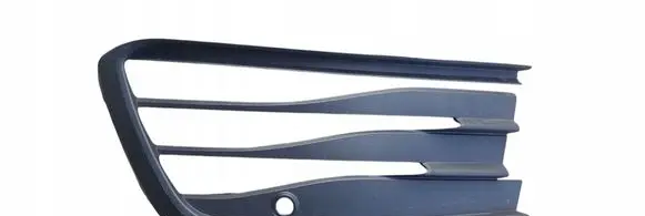 Volkswagen Golf VIII Front bumper lower grill 5H0853665J
