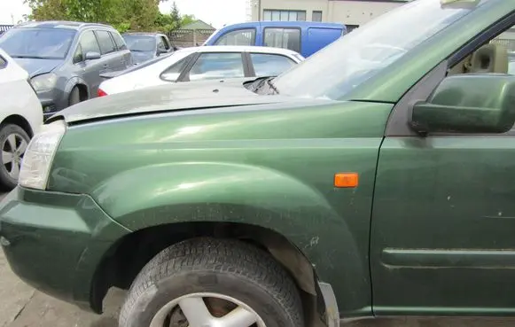Nissan X-Trail T30 Fender 