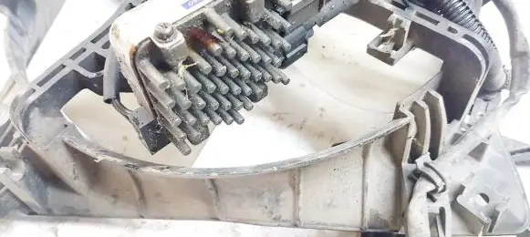 Coolant fan relay