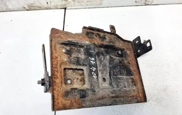 Hyundai Tiburon Battery bracket 