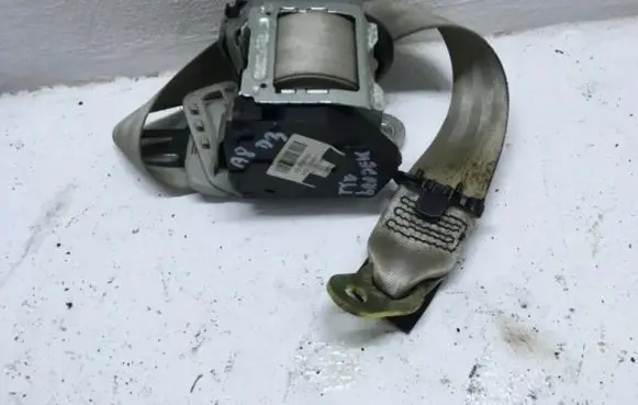 Audi A8 S8 D3 4E Front seatbelt 4E0857807A