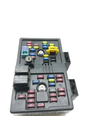 Chevrolet Captiva Fuse module 96821082