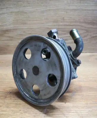 Audi A4 S4 B6 8E 8H Power steering pump 06B145255
