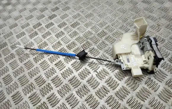 Audi A4 S4 B8 8K Front door lock 8J1837015A