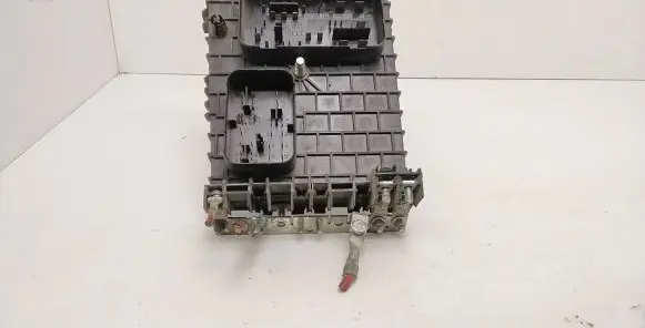 Volkswagen Touran I Fuse module 1K0937124H 015345021