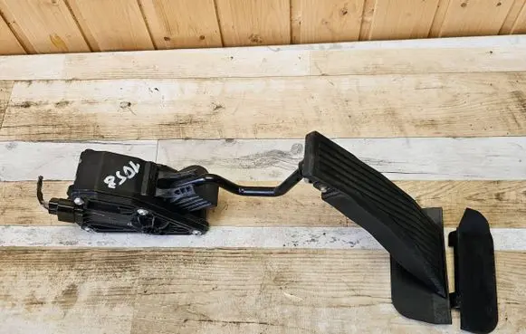 Honda Civic Accelerator throttle pedal 31310L21