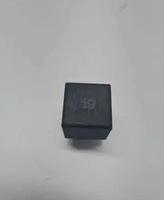 Volkswagen PASSAT B5 Other relay 191955531 72WV006
