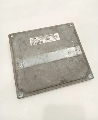 Ford Fiesta Engine control unit/module 6S6112A650FF S120977315F