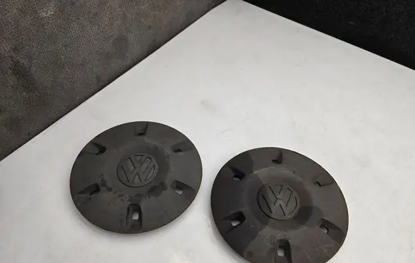 Volkswagen Crafter Original wheel cap 9064010025