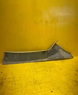 Chevrolet Captiva (A) pillar trim