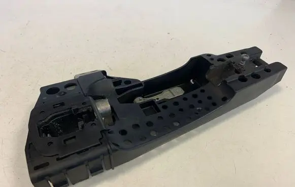 Audi Q5 SQ5 Front door exterior handle/bracket 8T0837885A 8T0837885
