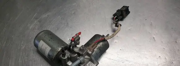 Toyota Prius (XW50) Vacuum pump 4707047070
