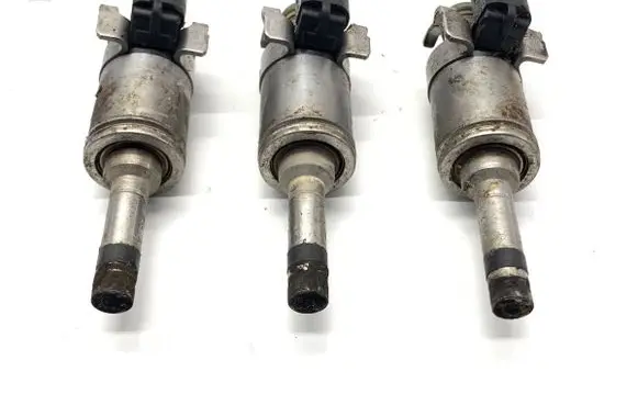 Ford Focus Fuel injectors set 0261500342