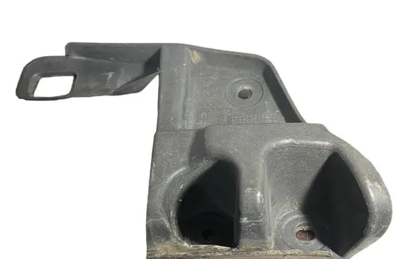 BMW X3 E83 Front bumper mounting bracket 12125310 511212125310