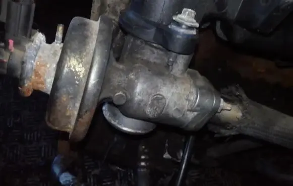 Ford Mondeo Mk III EGR valve