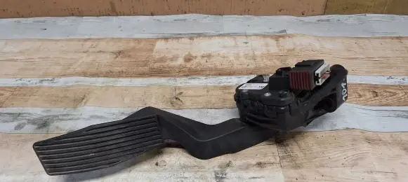 Opel Zafira A Accelerator throttle pedal 9202341