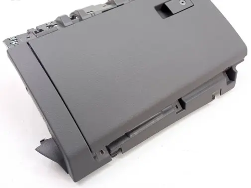 Glove box