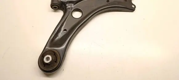 Toyota Yaris Cross Front lower control arm/wishbone 48605K0020 21D22M 121022