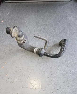 Volkswagen Golf V Vacuum line/pipe/hose 1K0612071M