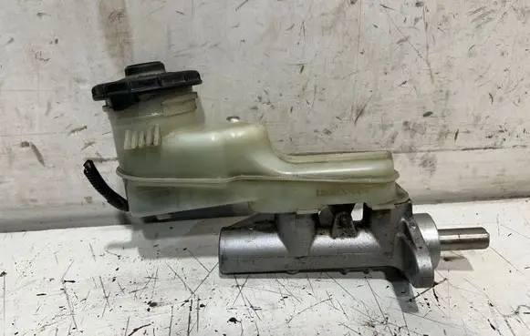 Honda FR-V Master brake cylinder 