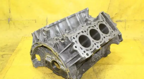 Mercedes-Benz ML W164 Engine block R6420106605