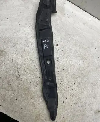 Audi Q5 SQ5 Fender end trim 8R0821111C