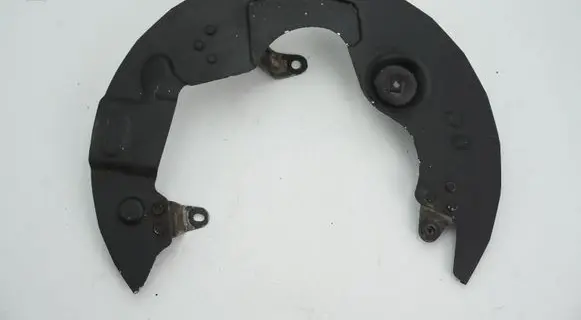 Front wheel hub