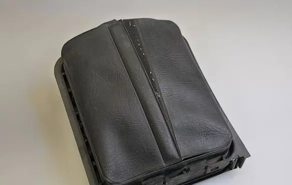 Audi A8 S8 D2 4D Glove box in trunk 443885215E