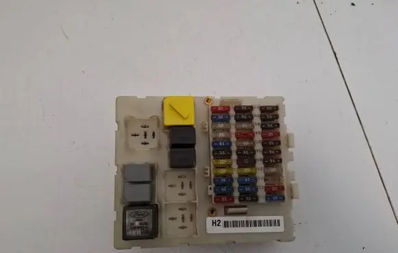 Ford Focus Fuse module 2M5T14A073BC