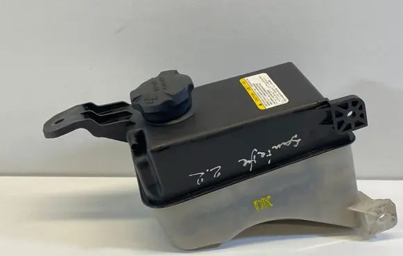 Hyundai Santa Fe Coolant expansion tank/reservoir 254302B100