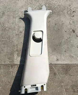 Land Rover Range Rover Sport L320 (B) pillar trim (top) 631240091