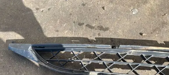 Citroen C4 I Picasso Front bumper lower grill