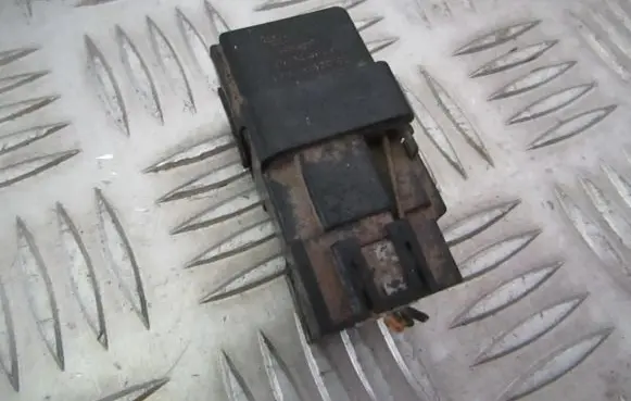 Nissan Primera Other relay 252309F910