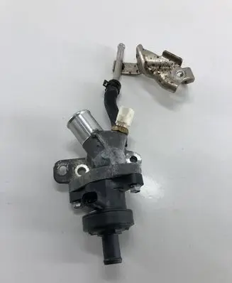 Toyota C-HR I Electric auxiliary coolant/water pump 6F30AJ0124 8942233030