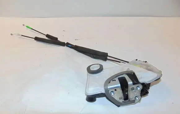 Toyota Camry VIII XV70 Front door lock 6904053140 80801182