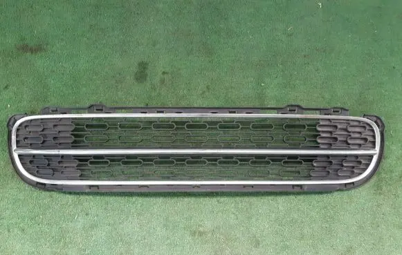 Mini One - Cooper Coupe R56 Front bumper lower grill 2753650
