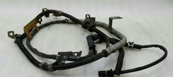 Mercedes-Benz E C207 W207 Wires (starter motor) A2075400510