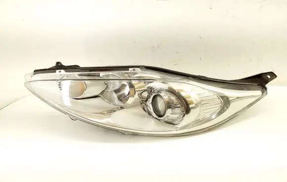 Ford Fiesta Headlight/headlamp 8A6113W030DG