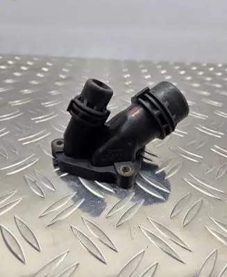 BMW 5 F10 F11 Engine coolant pipe/hose 10808611