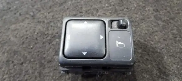 Nissan Navara D40 Wing mirror switch