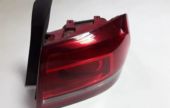 Volkswagen PASSAT B7 Tailgate rear/tail lights 3AE945096F