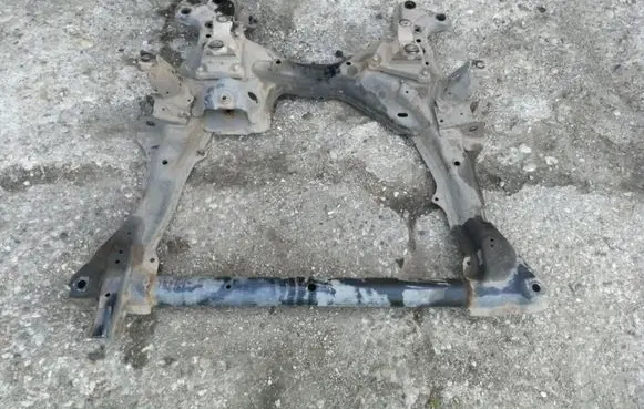 Honda CR-V Front subframe