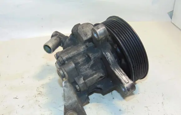 Mercedes-Benz R W251 Power steering pump A0064663101
