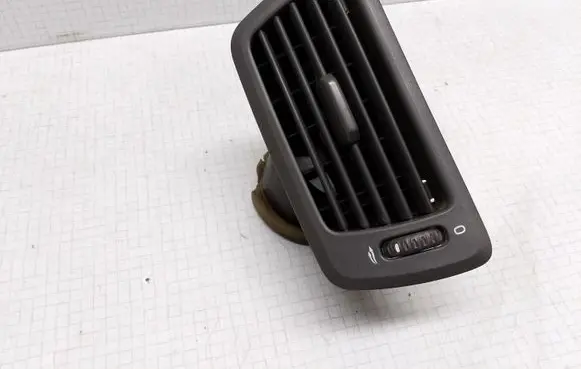 Volvo V70 Dashboard side air vent grill/cover trim 3409375