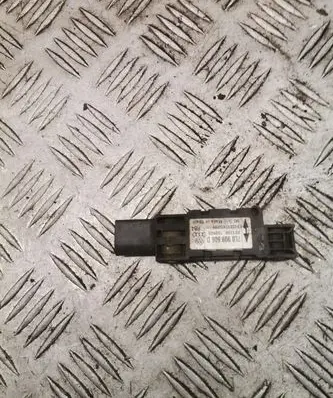 Porsche Cayenne (9PA) Airbag deployment crash/impact sensor 7l0909606d