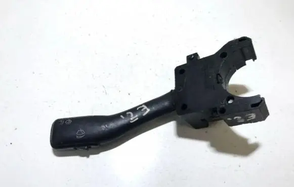 Volkswagen PASSAT B5 Wiper control stalk 494551