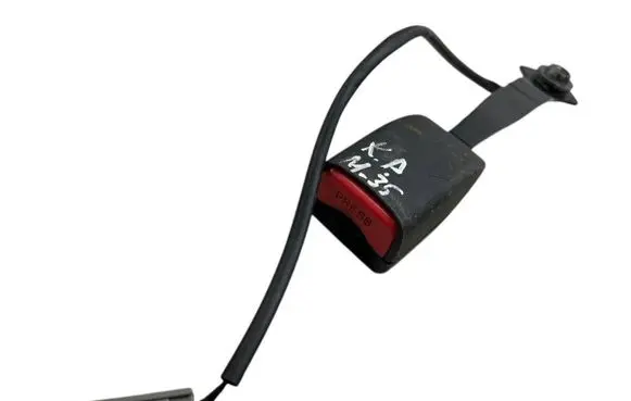 Mazda 3 II Rear seatbelt buckle