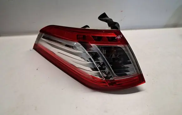 Peugeot 508 Rear/tail lights 9686779580
