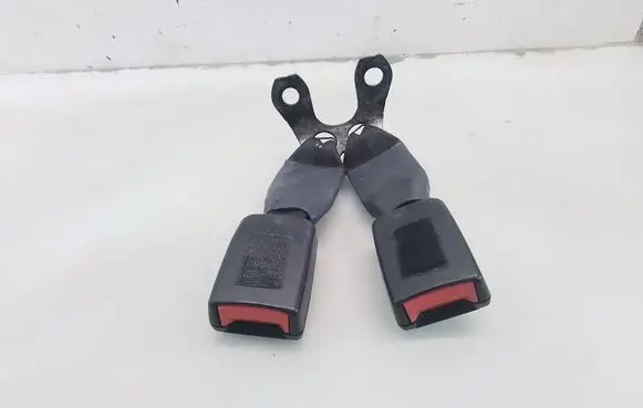 Ford Fusion Rear seatbelt buckle