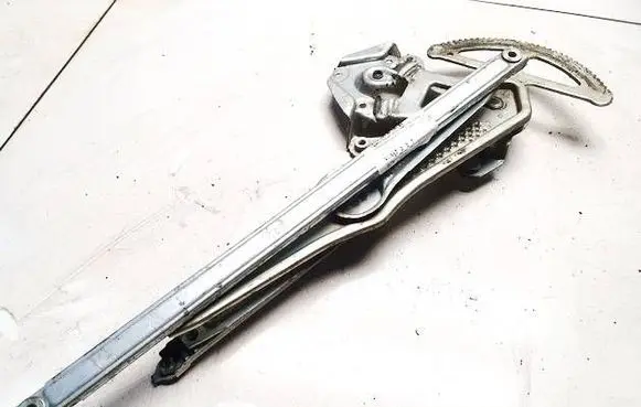 Toyota Yaris Sliding door window regulator with motor 